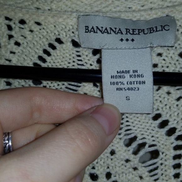 Banana Republic Cardigan - Picture 2 of 3